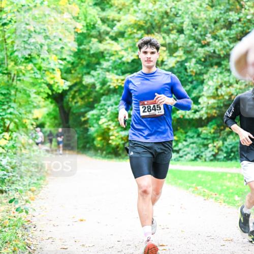 12.10.2025 - Bramfelder Halbmarathon 2025 Dr. Thomas Lammeyer http://msf.ph/oto/9351473 12.10.2025 10:39:11 Laufen 2845, 275 meine-sportfotos.de