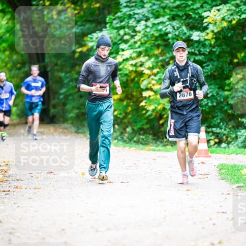 12.10.2025 - Bramfelder Halbmarathon 2025 Dr. Thomas Lammeyer http://msf.ph/oto/9351518 12.10.2025 10:39:23 Laufen 2676 meine-sportfotos.de