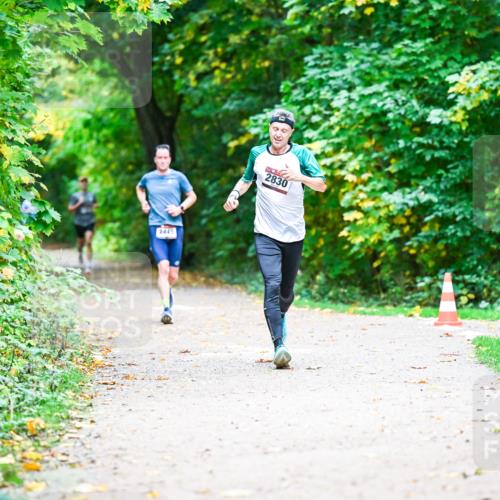 12.10.2025 - Bramfelder Halbmarathon 2025 Dr. Thomas Lammeyer http://msf.ph/oto/9351601 12.10.2025 10:39:46 Laufen 2449, 2830 meine-sportfotos.de