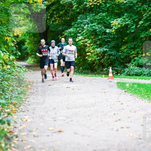 12.10.2025 - Bramfelder Halbmarathon 2025 Dr. Thomas Lammeyer http://msf.ph/oto/9351717 12.10.2025 10:40:12 Laufen 2756, 2656 meine-sportfotos.de