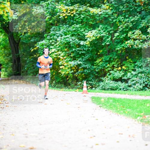 12.10.2025 - Bramfelder Halbmarathon 2025 Dr. Thomas Lammeyer http://msf.ph/oto/9351798 12.10.2025 10:40:44 Laufen 84 meine-sportfotos.de