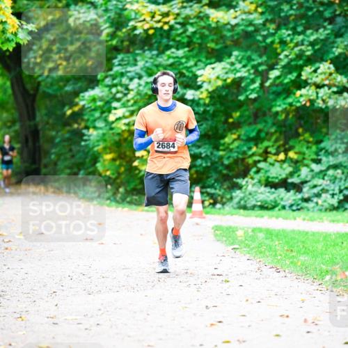 12.10.2025 - Bramfelder Halbmarathon 2025 Dr. Thomas Lammeyer http://msf.ph/oto/9351819 12.10.2025 10:40:47 Laufen 2684 meine-sportfotos.de
