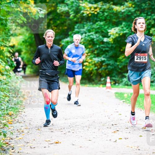 12.10.2025 - Bramfelder Halbmarathon 2025 Dr. Thomas Lammeyer http://msf.ph/oto/9351888 12.10.2025 10:41:00 Laufen 2915 meine-sportfotos.de