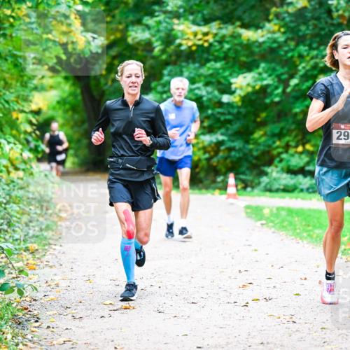 12.10.2025 - Bramfelder Halbmarathon 2025 Dr. Thomas Lammeyer http://msf.ph/oto/9351891 12.10.2025 10:41:00 Laufen 0, 2915 meine-sportfotos.de