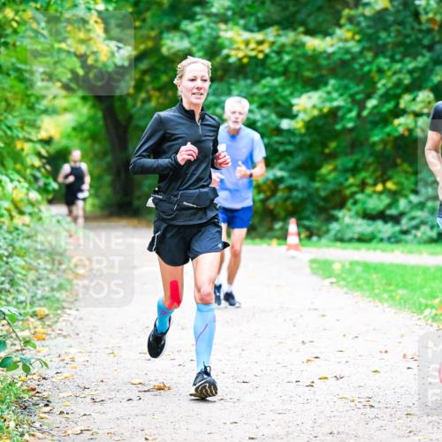 12.10.2025 - Bramfelder Halbmarathon 2025 Dr. Thomas Lammeyer http://msf.ph/oto/9351893 12.10.2025 10:41:00 Laufen 2915 meine-sportfotos.de