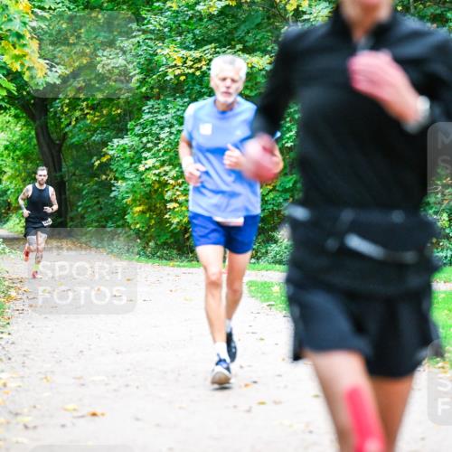 12.10.2025 - Bramfelder Halbmarathon 2025 Dr. Thomas Lammeyer http://msf.ph/oto/9351895 12.10.2025 10:41:02 Laufen  meine-sportfotos.de