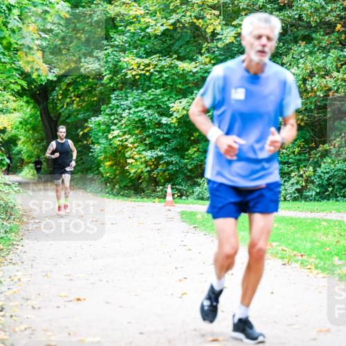 12.10.2025 - Bramfelder Halbmarathon 2025 Dr. Thomas Lammeyer http://msf.ph/oto/9351903 12.10.2025 10:41:03 Laufen  meine-sportfotos.de