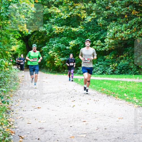 12.10.2025 - Bramfelder Halbmarathon 2025 Dr. Thomas Lammeyer http://msf.ph/oto/9351970 12.10.2025 10:41:28 Laufen 2979, 2461, 2942, 2 meine-sportfotos.de