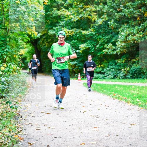 12.10.2025 - Bramfelder Halbmarathon 2025 Dr. Thomas Lammeyer http://msf.ph/oto/9351983 12.10.2025 10:41:30 Laufen 2979, 2461 meine-sportfotos.de