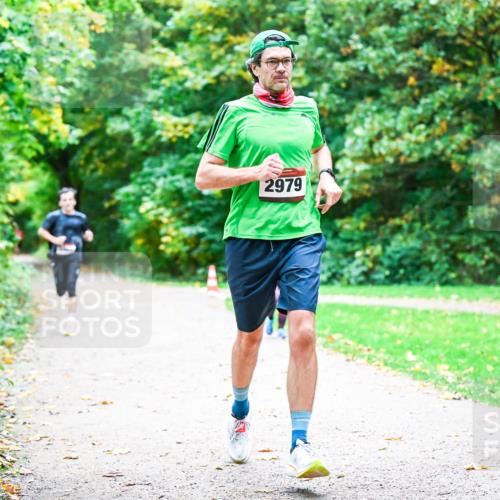 12.10.2025 - Bramfelder Halbmarathon 2025 Dr. Thomas Lammeyer http://msf.ph/oto/9351991 12.10.2025 10:41:31 Laufen 2979 meine-sportfotos.de