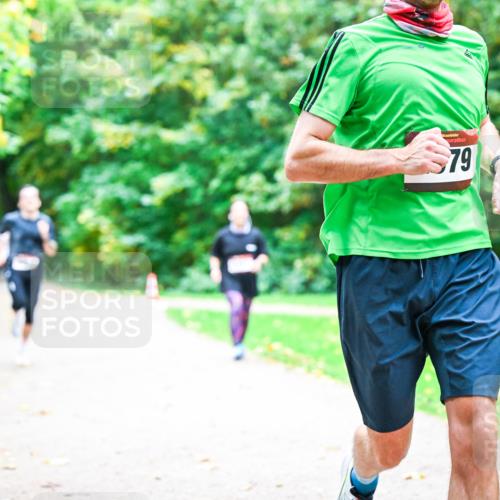 12.10.2025 - Bramfelder Halbmarathon 2025 Dr. Thomas Lammeyer http://msf.ph/oto/9351997 12.10.2025 10:41:32 Laufen 79 meine-sportfotos.de