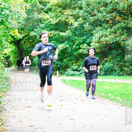 12.10.2025 - Bramfelder Halbmarathon 2025 Dr. Thomas Lammeyer http://msf.ph/oto/9351999 12.10.2025 10:41:33 Laufen 2402, 2461 meine-sportfotos.de