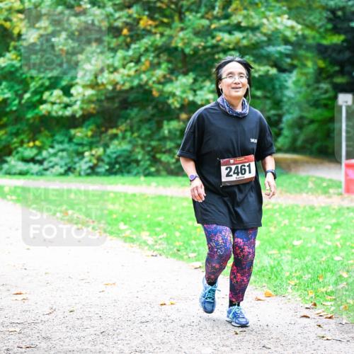 12.10.2025 - Bramfelder Halbmarathon 2025 Dr. Thomas Lammeyer http://msf.ph/oto/9352011 12.10.2025 10:41:36 Laufen 2461 meine-sportfotos.de