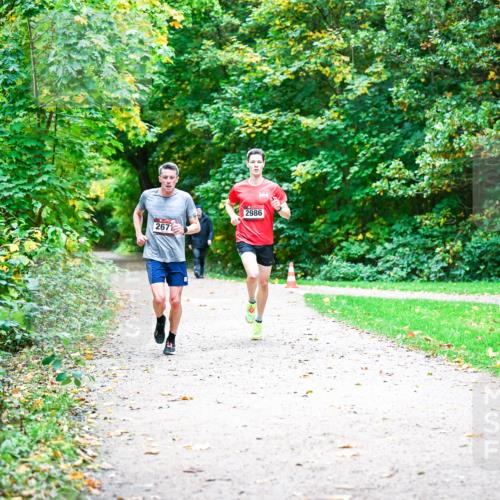 12.10.2025 - Bramfelder Halbmarathon 2025 Dr. Thomas Lammeyer http://msf.ph/oto/9352051 12.10.2025 10:41:45 Laufen 267, 2986 meine-sportfotos.de