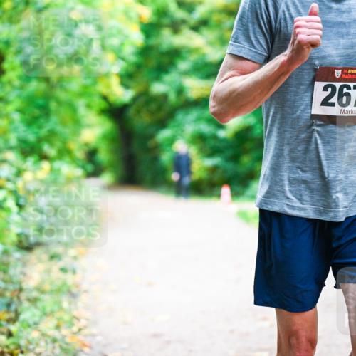 12.10.2025 - Bramfelder Halbmarathon 2025 Dr. Thomas Lammeyer http://msf.ph/oto/9352072 12.10.2025 10:41:49 Laufen 34, 2671 meine-sportfotos.de