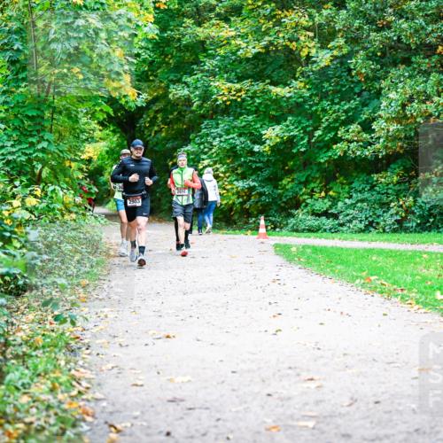 12.10.2025 - Bramfelder Halbmarathon 2025 Dr. Thomas Lammeyer http://msf.ph/oto/9352095 12.10.2025 10:42:13 Laufen 26, 2903, 2010 meine-sportfotos.de
