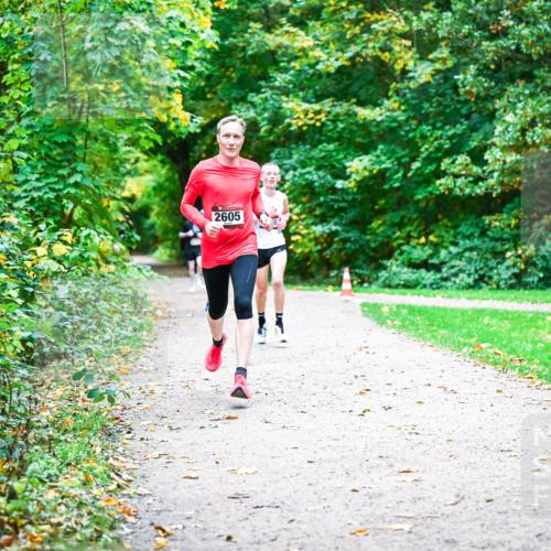12.10.2025 - Bramfelder Halbmarathon 2025 Dr. Thomas Lammeyer http://msf.ph/oto/9352148 12.10.2025 10:42:25 Laufen 2605 meine-sportfotos.de