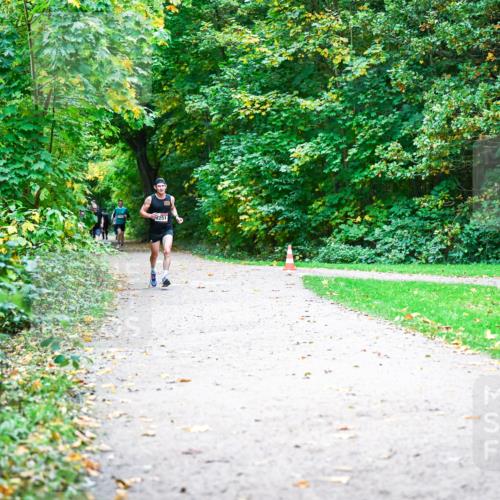 12.10.2025 - Bramfelder Halbmarathon 2025 Dr. Thomas Lammeyer http://msf.ph/oto/9352258 12.10.2025 10:42:57 Laufen  meine-sportfotos.de