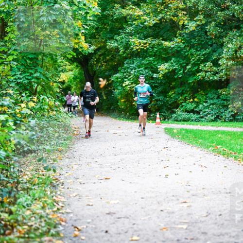 12.10.2025 - Bramfelder Halbmarathon 2025 Dr. Thomas Lammeyer http://msf.ph/oto/9352290 12.10.2025 10:43:04 Laufen 2164 meine-sportfotos.de