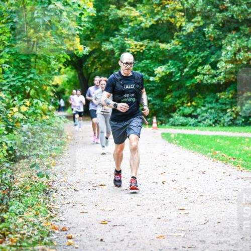 12.10.2025 - Bramfelder Halbmarathon 2025 Dr. Thomas Lammeyer http://msf.ph/oto/9352315 12.10.2025 10:43:09 Laufen 2481, 21 meine-sportfotos.de