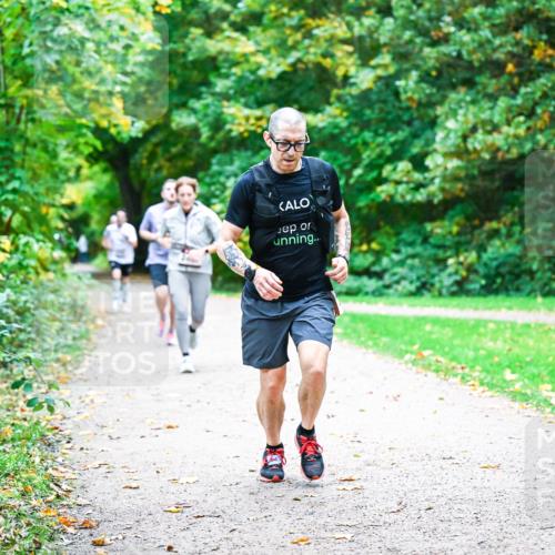 12.10.2025 - Bramfelder Halbmarathon 2025 Dr. Thomas Lammeyer http://msf.ph/oto/9352320 12.10.2025 10:43:09 Laufen  meine-sportfotos.de
