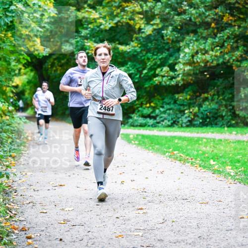 12.10.2025 - Bramfelder Halbmarathon 2025 Dr. Thomas Lammeyer http://msf.ph/oto/9352331 12.10.2025 10:43:11 Laufen 2, 2487 meine-sportfotos.de