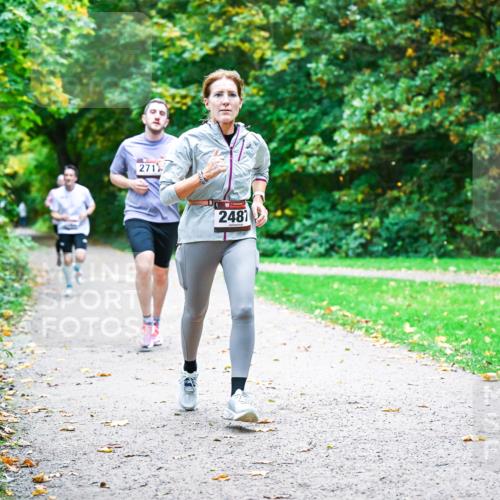 12.10.2025 - Bramfelder Halbmarathon 2025 Dr. Thomas Lammeyer http://msf.ph/oto/9352333 12.10.2025 10:43:11 Laufen 271, 2481 meine-sportfotos.de
