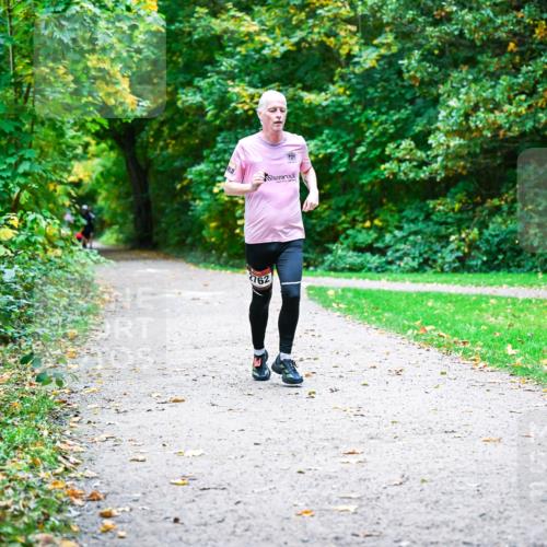 12.10.2025 - Bramfelder Halbmarathon 2025 Dr. Thomas Lammeyer http://msf.ph/oto/9352352 12.10.2025 10:43:17 Laufen 762 meine-sportfotos.de