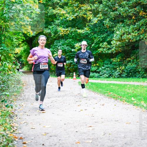 12.10.2025 - Bramfelder Halbmarathon 2025 Dr. Thomas Lammeyer http://msf.ph/oto/9352378 12.10.2025 10:43:28 Laufen 2459, 2197, 2766 meine-sportfotos.de