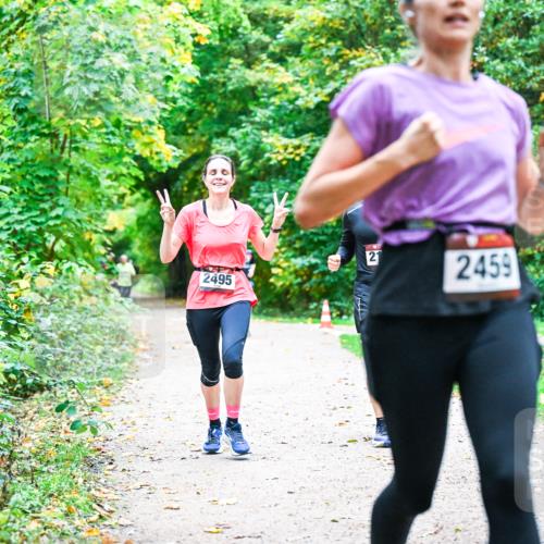 12.10.2025 - Bramfelder Halbmarathon 2025 Dr. Thomas Lammeyer http://msf.ph/oto/9352387 12.10.2025 10:43:30 Laufen 2495, 2, 21, 2459 meine-sportfotos.de