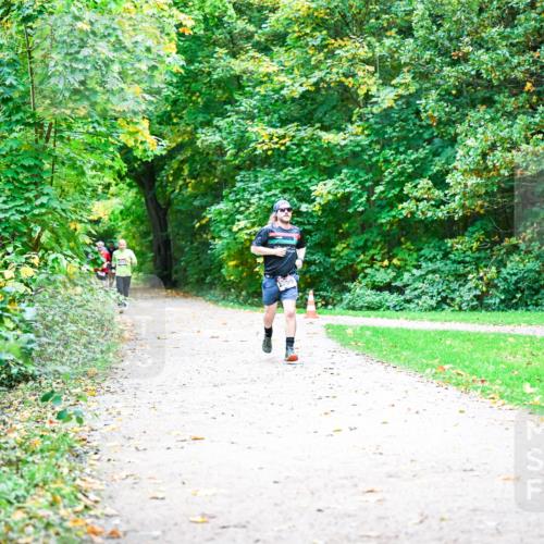 12.10.2025 - Bramfelder Halbmarathon 2025 Dr. Thomas Lammeyer http://msf.ph/oto/9352397 12.10.2025 10:43:32 Laufen  meine-sportfotos.de