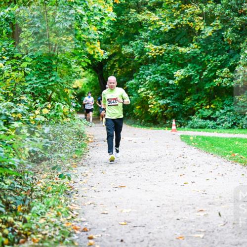 12.10.2025 - Bramfelder Halbmarathon 2025 Dr. Thomas Lammeyer http://msf.ph/oto/9352426 12.10.2025 10:43:39 Laufen 2643 meine-sportfotos.de