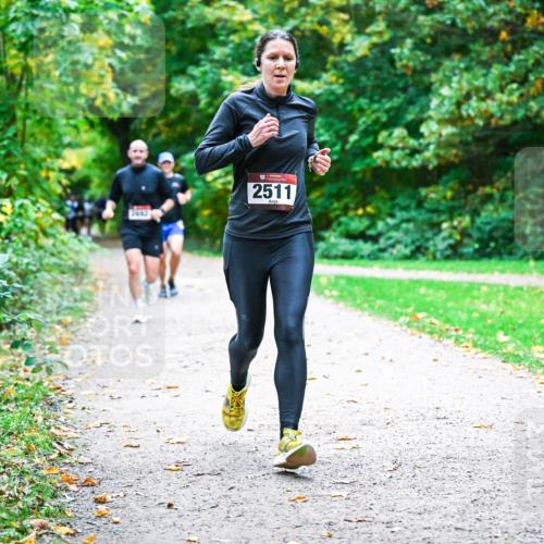 12.10.2025 - Bramfelder Halbmarathon 2025 Dr. Thomas Lammeyer http://msf.ph/oto/9352559 12.10.2025 10:44:05 Laufen 2511 meine-sportfotos.de