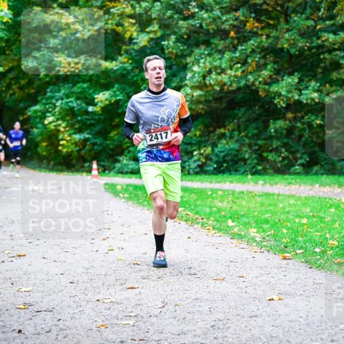 12.10.2025 - Bramfelder Halbmarathon 2025 Dr. Thomas Lammeyer http://msf.ph/oto/9352597 12.10.2025 10:44:13 Laufen 2417 meine-sportfotos.de