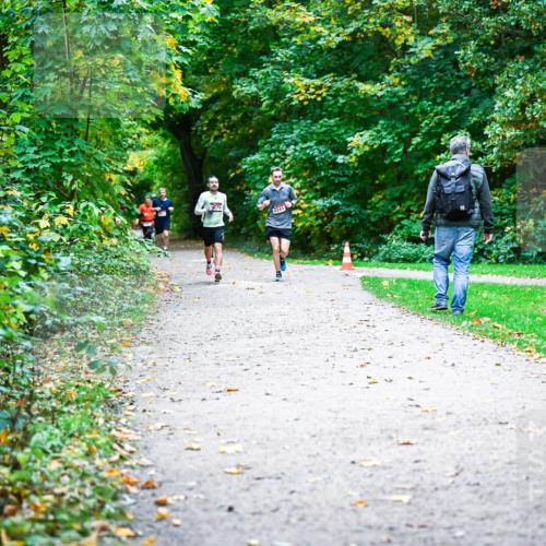 12.10.2025 - Bramfelder Halbmarathon 2025 Dr. Thomas Lammeyer http://msf.ph/oto/9352694 12.10.2025 10:44:32 Laufen 275, 2241 meine-sportfotos.de