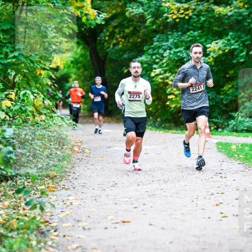 12.10.2025 - Bramfelder Halbmarathon 2025 Dr. Thomas Lammeyer http://msf.ph/oto/9352701 12.10.2025 10:44:34 Laufen 00, 2275, 2241 meine-sportfotos.de