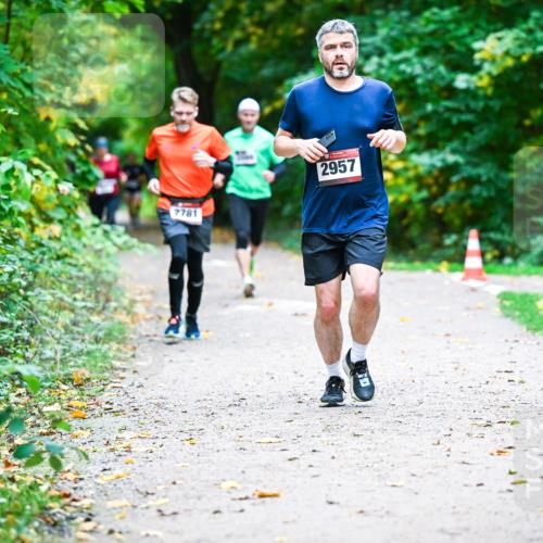 12.10.2025 - Bramfelder Halbmarathon 2025 Dr. Thomas Lammeyer http://msf.ph/oto/9352740 12.10.2025 10:44:41 Laufen 2781, 2957 meine-sportfotos.de