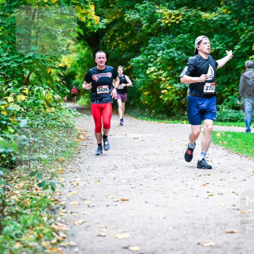 12.10.2025 - Bramfelder Halbmarathon 2025 Dr. Thomas Lammeyer http://msf.ph/oto/9352834 12.10.2025 10:45:00 Laufen 2426, 270 meine-sportfotos.de