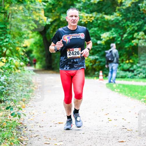 12.10.2025 - Bramfelder Halbmarathon 2025 Dr. Thomas Lammeyer http://msf.ph/oto/9352851 12.10.2025 10:45:03 Laufen 29, 2426 meine-sportfotos.de