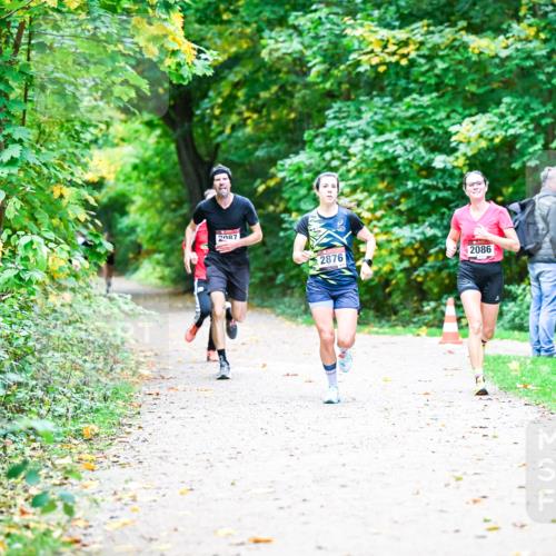 12.10.2025 - Bramfelder Halbmarathon 2025 Dr. Thomas Lammeyer http://msf.ph/oto/9352915 12.10.2025 10:45:17 Laufen 087, 2876, 2086 meine-sportfotos.de