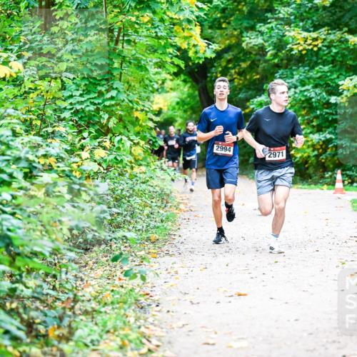 12.10.2025 - Bramfelder Halbmarathon 2025 Dr. Thomas Lammeyer http://msf.ph/oto/9352992 12.10.2025 10:45:33 Laufen 2994, 2971 meine-sportfotos.de