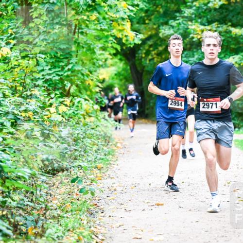 12.10.2025 - Bramfelder Halbmarathon 2025 Dr. Thomas Lammeyer http://msf.ph/oto/9353000 12.10.2025 10:45:34 Laufen 2994, 2971 meine-sportfotos.de
