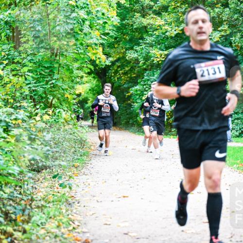 12.10.2025 - Bramfelder Halbmarathon 2025 Dr. Thomas Lammeyer http://msf.ph/oto/9353055 12.10.2025 10:45:44 Laufen 180, 2872, 2758, 2131 meine-sportfotos.de
