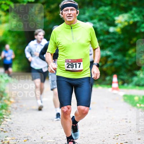 12.10.2025 - Bramfelder Halbmarathon 2025 Dr. Thomas Lammeyer http://msf.ph/oto/9353273 12.10.2025 10:46:25 Laufen 34, 2917 meine-sportfotos.de