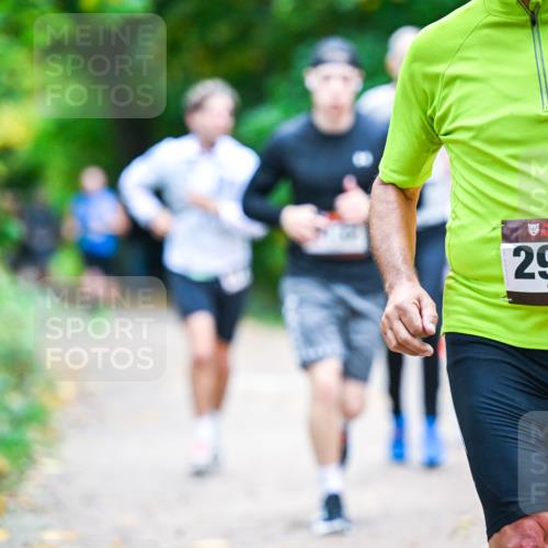 12.10.2025 - Bramfelder Halbmarathon 2025 Dr. Thomas Lammeyer http://msf.ph/oto/9353279 12.10.2025 10:46:26 Laufen 34, 2917 meine-sportfotos.de