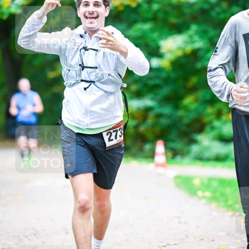12.10.2025 - Bramfelder Halbmarathon 2025 Dr. Thomas Lammeyer http://msf.ph/oto/9353287 12.10.2025 10:46:29 Laufen 273, 34, 51, 2729, 10 meine-sportfotos.de