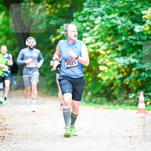 12.10.2025 - Bramfelder Halbmarathon 2025 Dr. Thomas Lammeyer http://msf.ph/oto/9353295 12.10.2025 10:46:32 Laufen 8745, 2021 meine-sportfotos.de