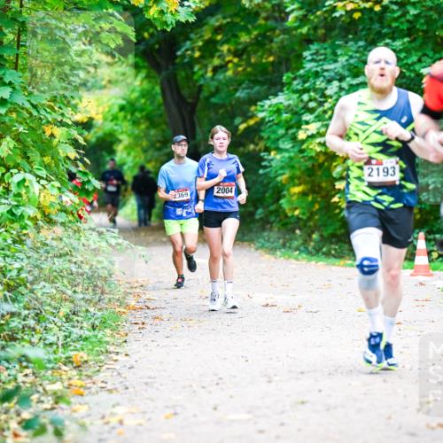 12.10.2025 - Bramfelder Halbmarathon 2025 Dr. Thomas Lammeyer http://msf.ph/oto/9353338 12.10.2025 10:46:39 Laufen 2193, 2004, 2369, 2685 meine-sportfotos.de