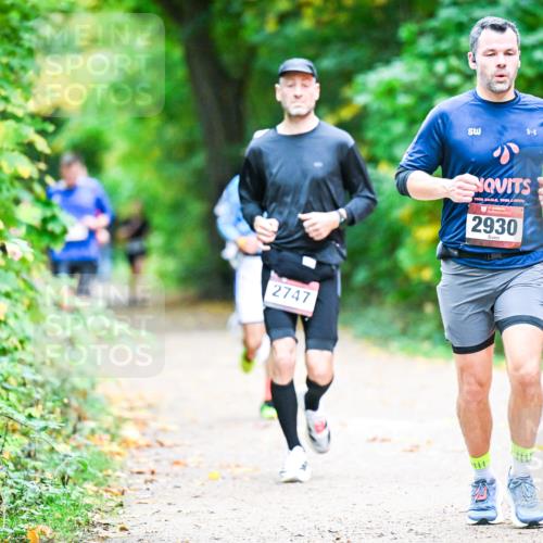 12.10.2025 - Bramfelder Halbmarathon 2025 Dr. Thomas Lammeyer http://msf.ph/oto/9353408 12.10.2025 10:46:54 Laufen 2747, 2930 meine-sportfotos.de