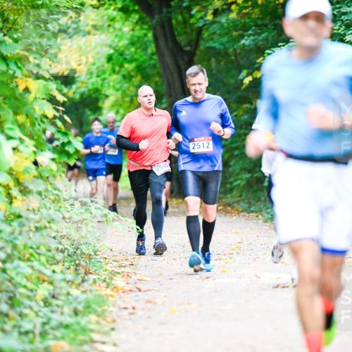 12.10.2025 - Bramfelder Halbmarathon 2025 Dr. Thomas Lammeyer http://msf.ph/oto/9353432 12.10.2025 10:46:58 Laufen 2541, 2512 meine-sportfotos.de
